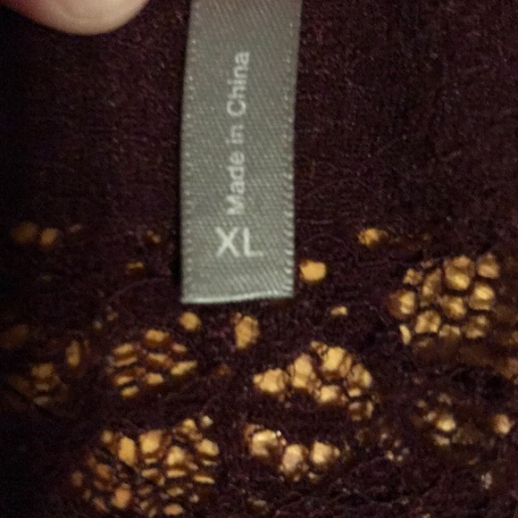 Plum Lace Vanity Tank Top - Picture 4 of 5